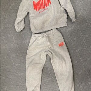 White fox sweatshirt and sweatpants set